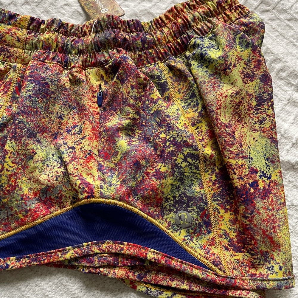 Lululemon athletica sea breeze hotty shorts special edition 4 - Picture 2 of 9